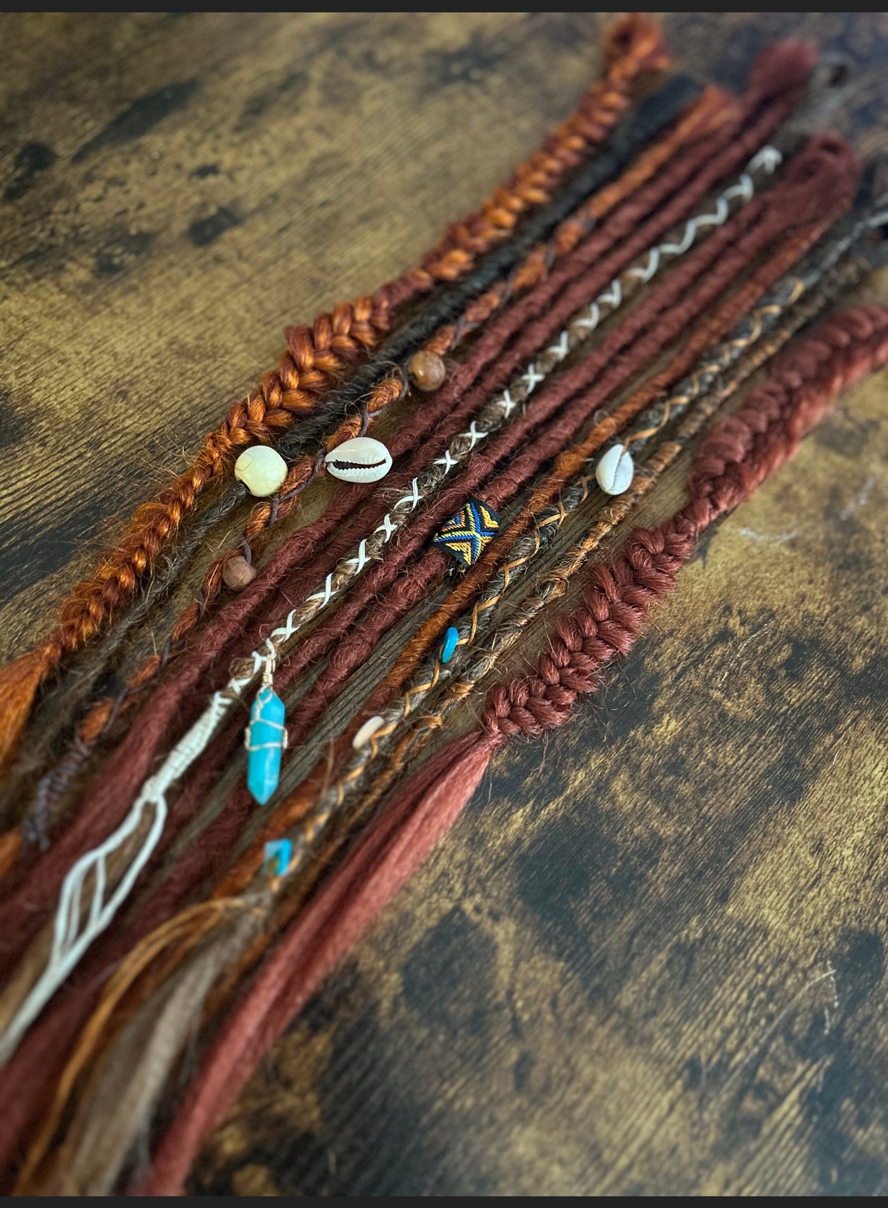 Partial set of synthetic dreadlock extensions